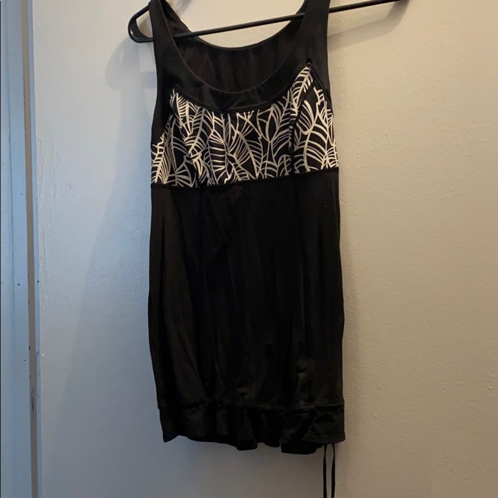Lululemon tank top